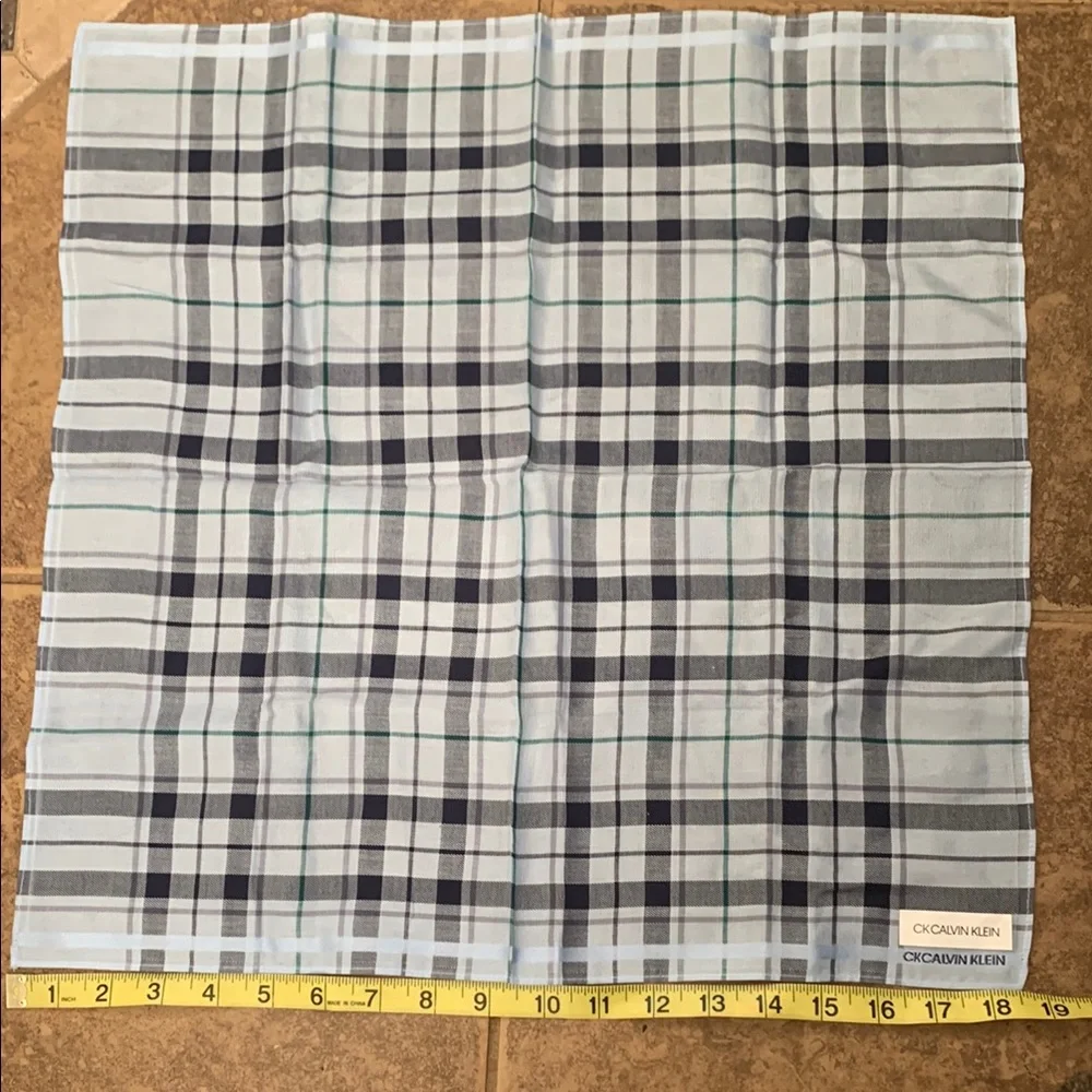 CK Calvin Klein Plaid Handkerchief! - Picture 2 of 8